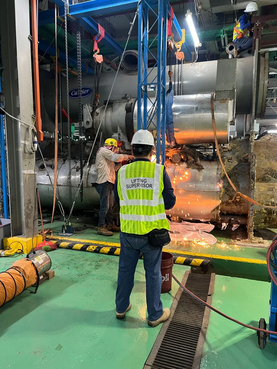 Industrial chiller dismantling and removal
